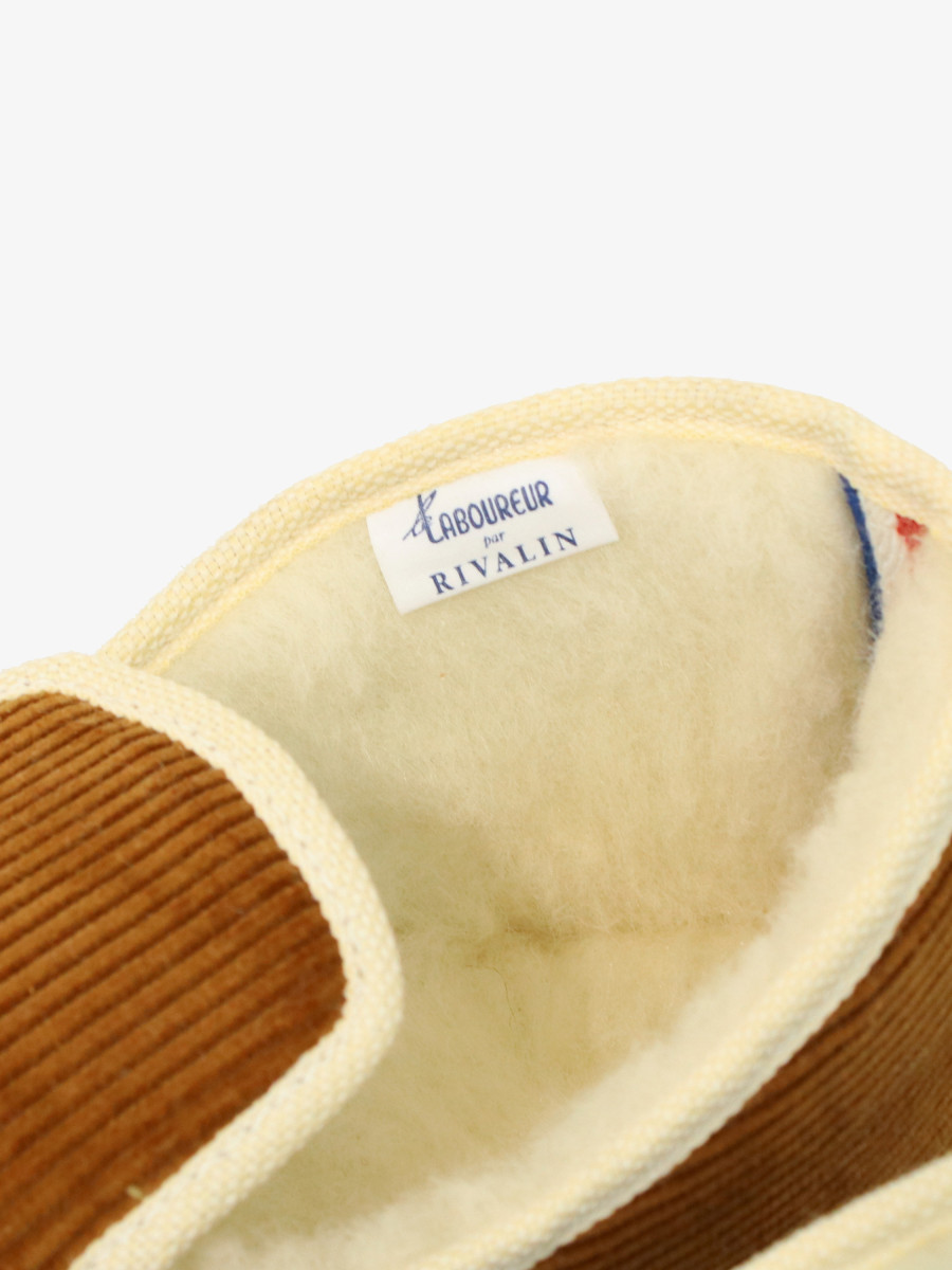 Charentaises en velours caramel