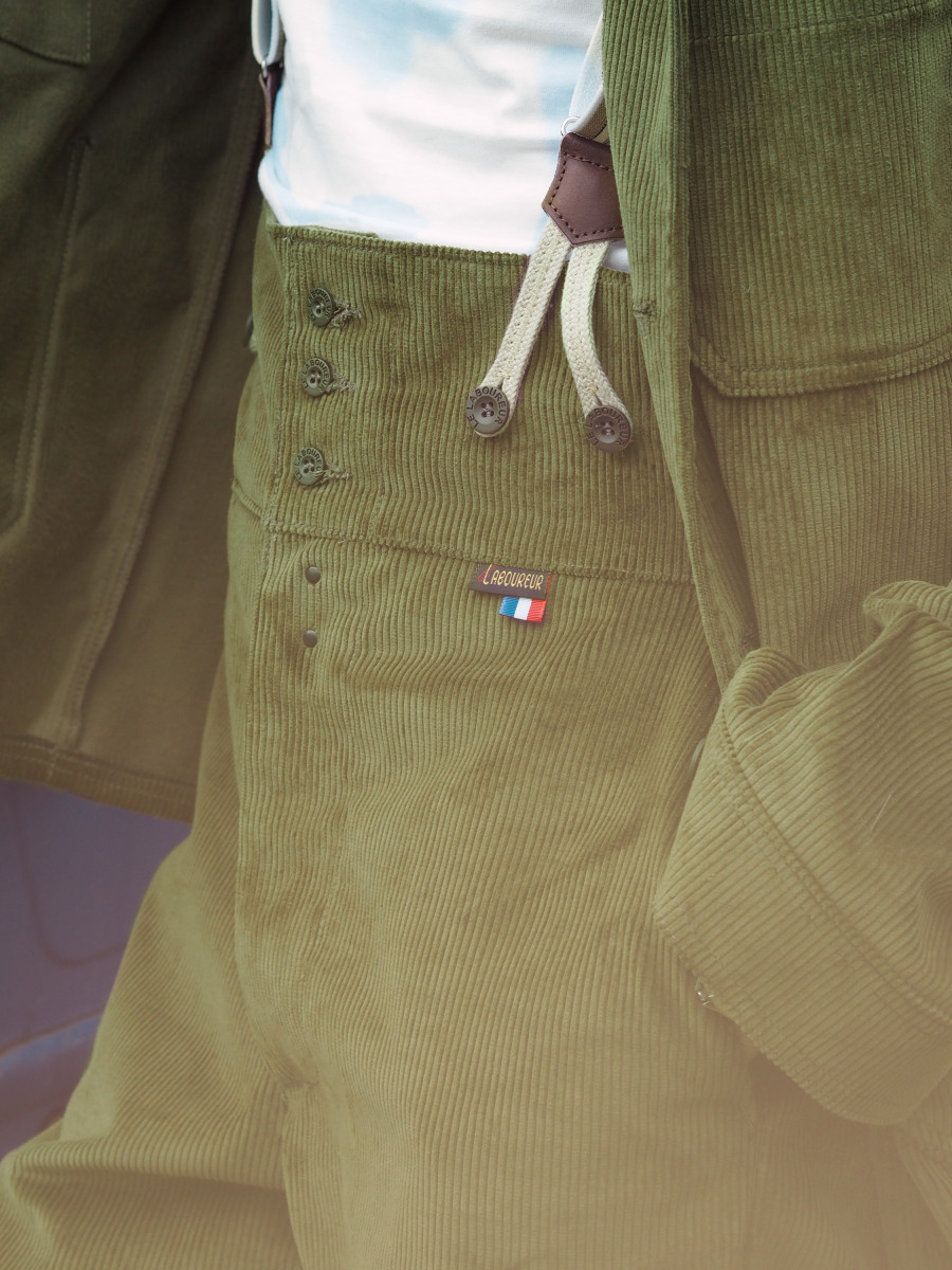 ceinture à tirants d'un largeot velours kaki